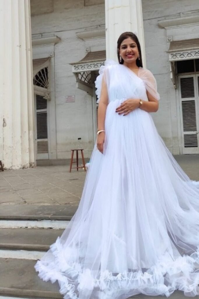 Elegant White Maternity Tulle Gown